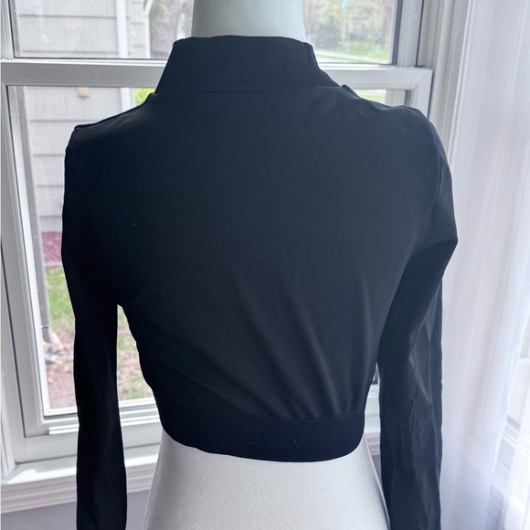 Black Long Sleeve Cropped Jacket - Picture 5 of 5